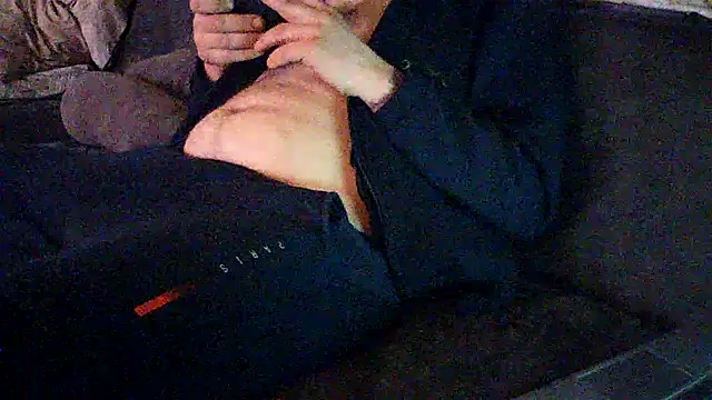 kiksnap-meistro5 online show from April 25, 4:59 am