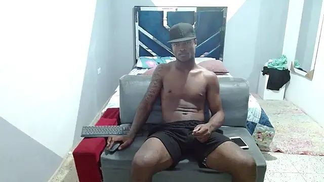 MiguelAngelxl online show from November 6, 11:48 pm