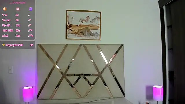 Kylie2211 online show from September 17, 3:19 am