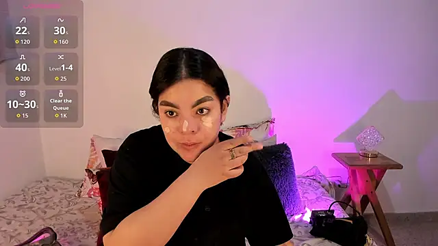 Kylie2211 online show from October 14, 7:14 pm