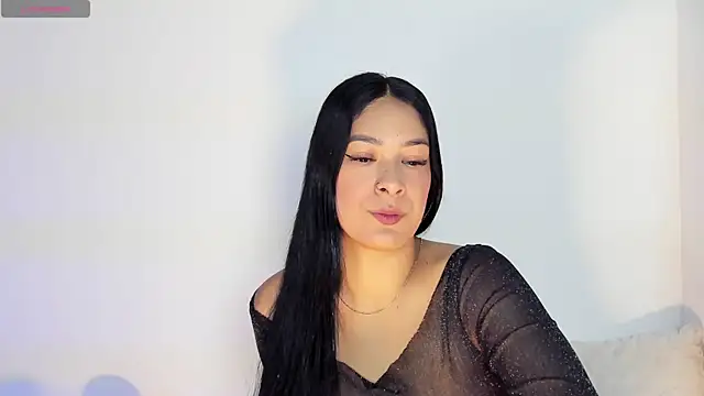 Snapshot of bella_hadid1_ chatting on June 21, 6:27 am bella hadid1 online show from June 21, 6:27 am