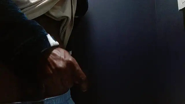 Snapshot of phbbcsham chatting on December 5, 5:20 pm phbbcsham online show from December 5, 5:20 pm