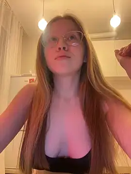 Eva Weyne online show from February 20, 6:02 pm