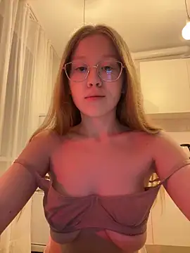 Eva Weyne online show from February 28, 3:26 pm