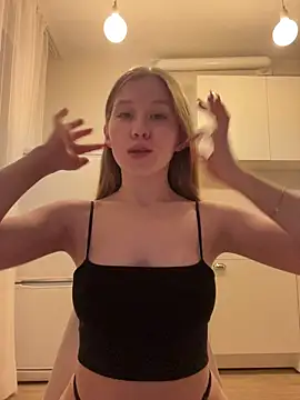 Eva Weyne online show from February 18, 7:10 pm