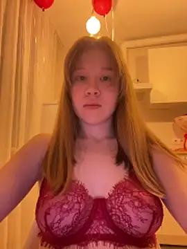 Eva Weyne online show from March 31, 8:20 pm