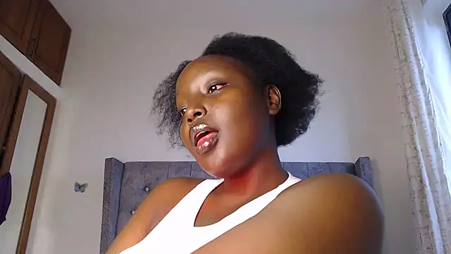 Snapshot of chococreamie chatting on July 5, 12:34 pm chococreamie online show from July 5, 12:34 pm