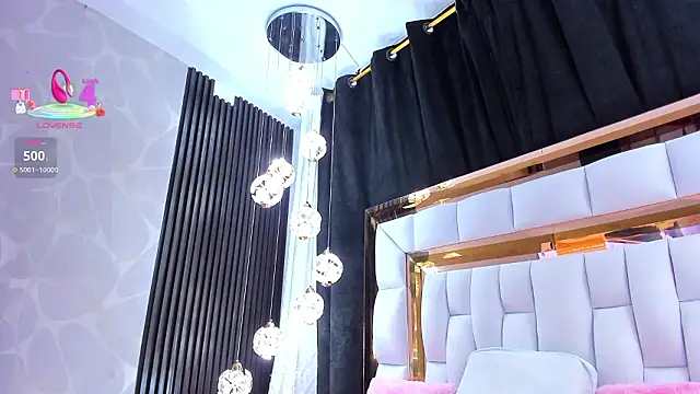 SarayRoyse online show from March 12, 7:42 pm