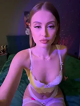 Sweet  Milly online show from January 10, 7:00 pm