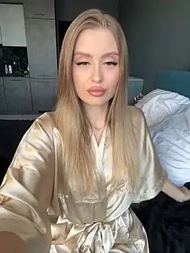 Sweet  Milly online show from January 22, 11:45 am