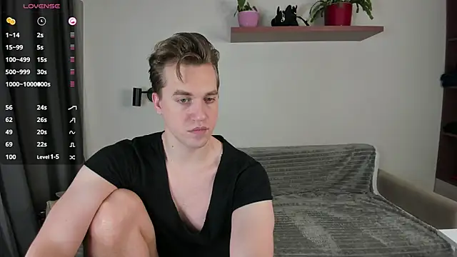 AustinButler online show from December 15, 8:36 pm