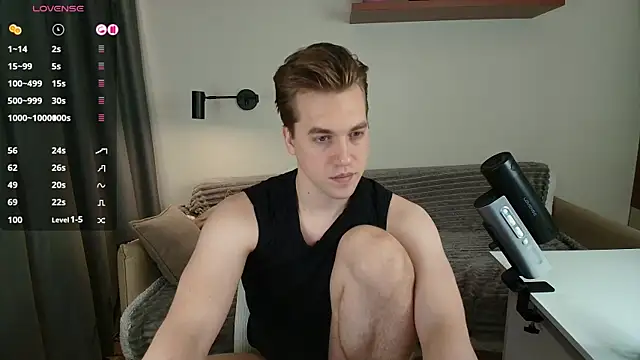 AustinButler online show from December 19, 6:45 pm