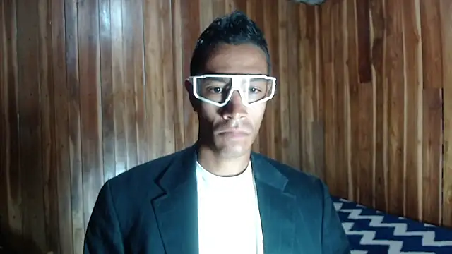 Snapshot of DEMARCOUS_NM chatting on March 2, 10:44 am DEMARCOUS NM online show from March 2, 10:44 am