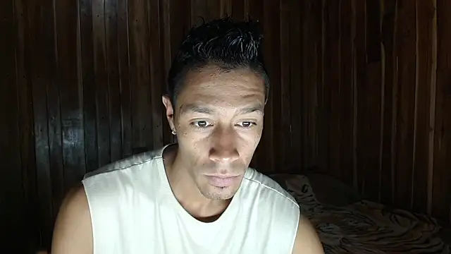 Snapshot of DEMARCOUS_NM chatting on April 5, 4:48 pm DEMARCOUS NM online show from April 5, 4:48 pm