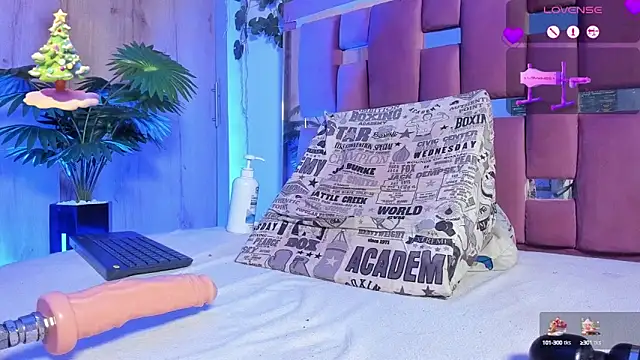 Snapshot of Ana_Winnss chatting on December 30, 11:38 pm Ana Winnss online show from December 30, 11:38 pm