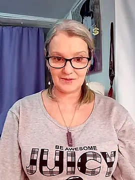 irinamaux online show from January 18, 10:41 am