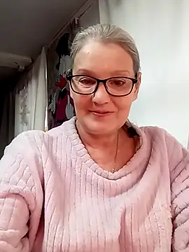 irinamaux online show from February 13, 12:01 pm