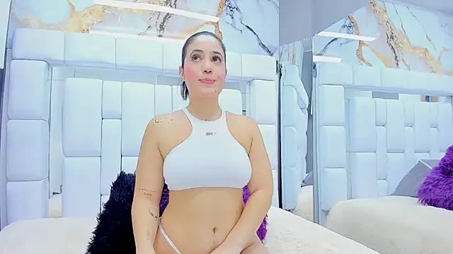 emily madrid online show from January 31, 5:19 am