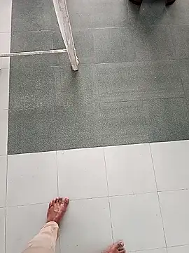 Snapshot of mr_slim_body chatting on January 12, 10:42 am mr slim body online show from January 12, 10:42 am