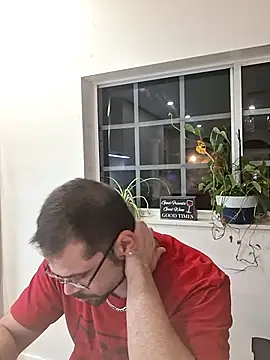 Snapshot of Zander823 chatting on February 10, 7:23 am Zander823 online show from February 10, 7:23 am