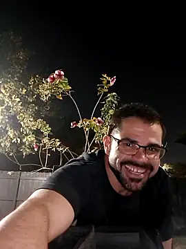 Snapshot of Zander823 chatting on February 16, 2:07 am Zander823 online show from February 16, 2:07 am