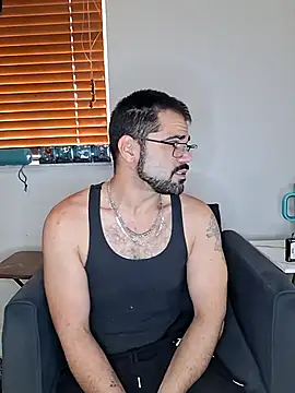 Snapshot of Zander823 chatting on February 18, 4:36 pm Zander823 online show from February 18, 4:36 pm