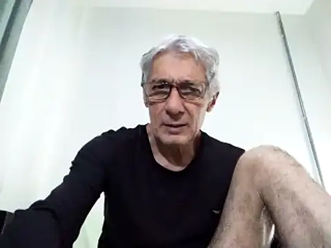 Snapshot of BIGUNCUTHARDCOCK chatting on February 26, 7:20 am BIGUNCUTHARDCOCK online show from February 26, 7:20 am