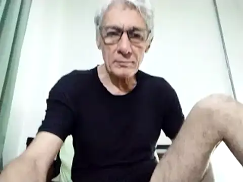 Snapshot of BIGUNCUTHARDCOCK chatting on March 3, 1:21 am BIGUNCUTHARDCOCK online show from March 3, 1:21 am