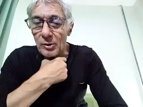 Snapshot of BIGUNCUTHARDCOCK chatting on March 14, 3:48 am BIGUNCUTHARDCOCK online show from March 14, 3:48 am