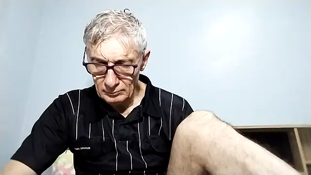 Snapshot of BIGUNCUTHARDCOCK chatting on September 9, 2:00 am BIGUNCUTHARDCOCK online show from September 9, 2:00 am