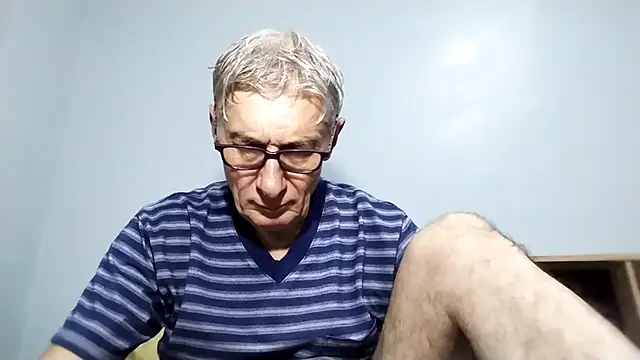 Snapshot of BIGUNCUTHARDCOCK chatting on September 14, 2:05 pm BIGUNCUTHARDCOCK online show from September 14, 2:05 pm