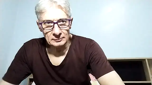 Snapshot of BIGUNCUTHARDCOCK chatting on September 16, 1:45 pm BIGUNCUTHARDCOCK online show from September 16, 1:45 pm