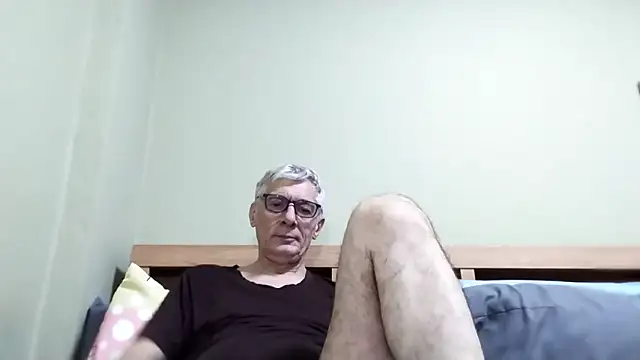 BIGUNCUTHARDCOCK online show from November 4, 5:06 am