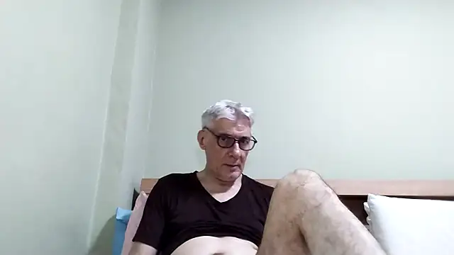 BIGUNCUTHARDCOCK online show from December 17, 11:38 am