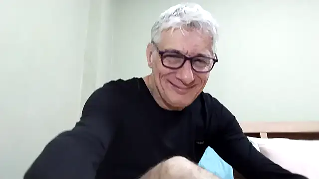 Snapshot of BIGUNCUTHARDCOCK chatting on January 12, 2:50 am BIGUNCUTHARDCOCK online show from January 12, 2:50 am