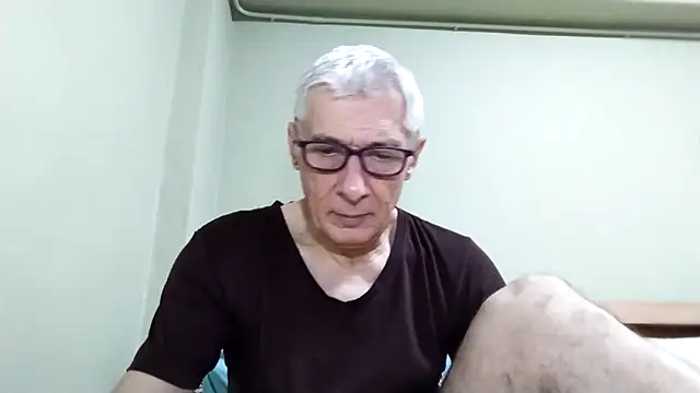 Snapshot of BIGUNCUTHARDCOCK chatting on January 15, 1:59 pm BIGUNCUTHARDCOCK online show from January 15, 1:59 pm