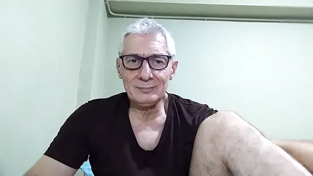 Snapshot of BIGUNCUTHARDCOCK chatting on January 16, 2:10 pm BIGUNCUTHARDCOCK online show from January 16, 2:10 pm