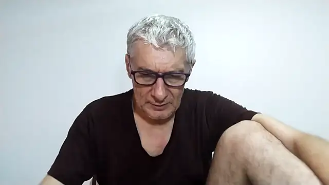 Snapshot of BIGUNCUTHARDCOCK chatting on February 15, 1:13 am BIGUNCUTHARDCOCK online show from February 15, 1:13 am