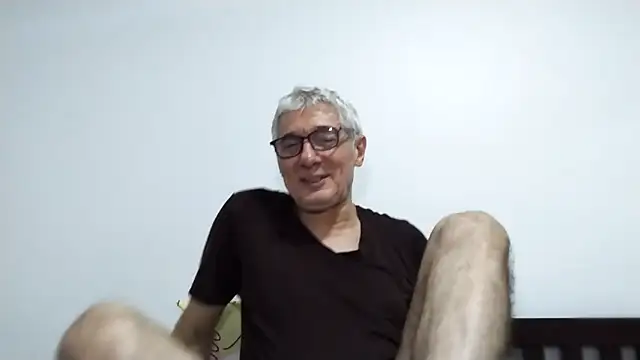 Snapshot of BIGUNCUTHARDCOCK chatting on February 22, 2:04 pm BIGUNCUTHARDCOCK online show from February 22, 2:04 pm