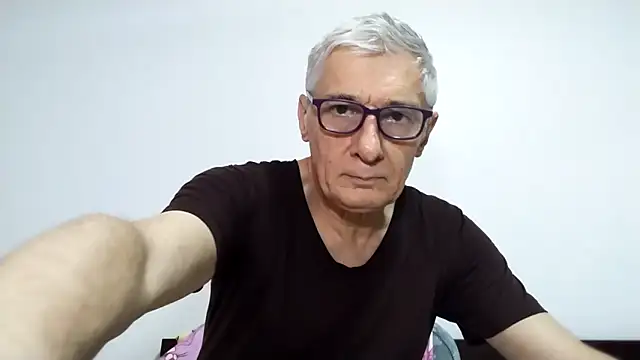 BIGUNCUTHARDCOCK online show from March 30, 4:02 am