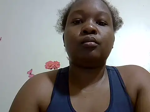 Snapshot of Giannah01 chatting on June 25, 12:32 am Giannah01 online show from June 25, 12:32 am