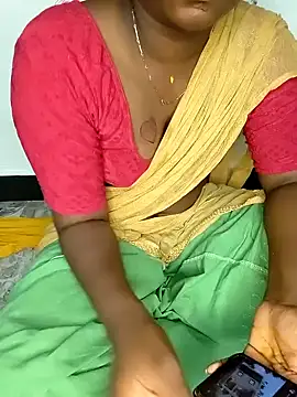 Snapshot of tamilachi4u chatting on January 2, 7:51 pm tamilachi4u online show from January 2, 7:51 pm