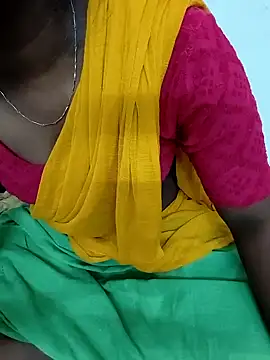 Snapshot of tamilachi4u chatting on January 4, 8:39 am tamilachi4u online show from January 4, 8:39 am
