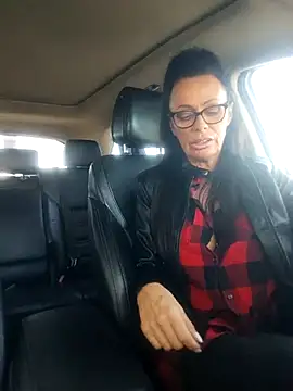 Misses-Cougar online show from March 19, 1:07 pm