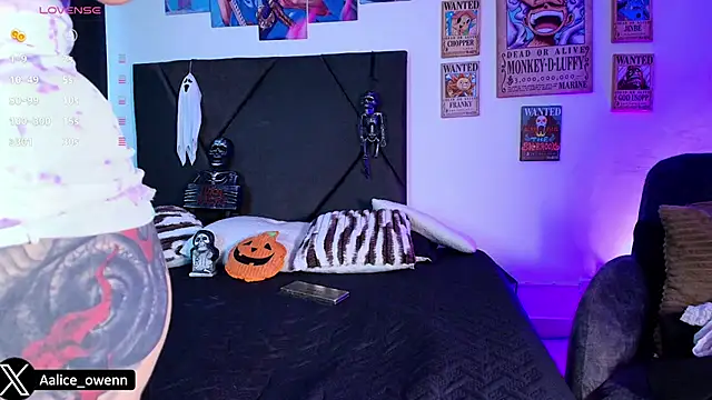 Aliceowenn online show from October 22, 9:03 pm