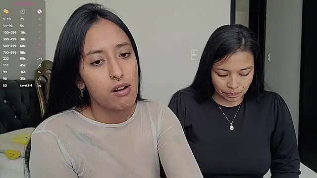 Snapshot of 2SummerLove1 chatting on December 31, 3:53 pm 2SummerLove1 online show from December 31, 3:53 pm