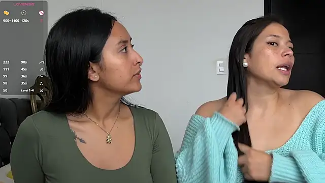 Snapshot of 2SummerLove1 chatting on March 6, 3:13 pm 2SummerLove1 online show from March 6, 3:13 pm