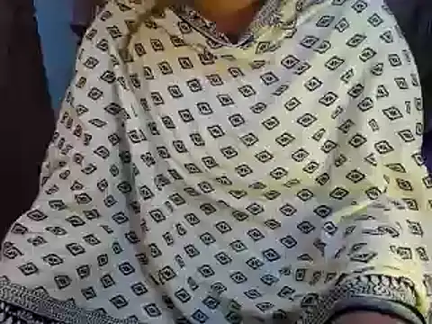 Snapshot of SohanaSabaSexy chatting on February 10, 5:41 pm SohanaSabaSexy online show from February 10, 5:41 pm