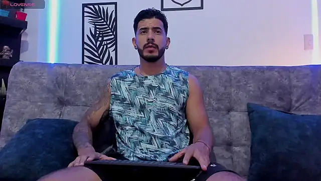 Snapshot of Bruno_Mattos chatting on January 28, 9:50 pm Bruno Mattos online show from January 28, 9:50 pm