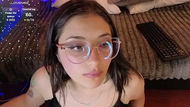 phoenixxxx777 online show from June 3, 3:06 pm